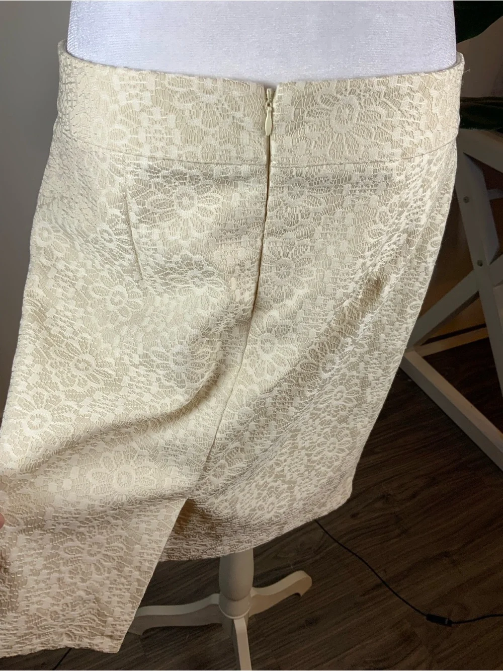 Banana Republic cream lace